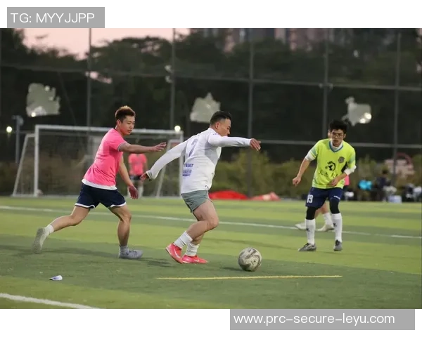 重温经典FIFA足球经理09带你体验真实足球战术与管理的魅力